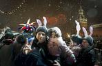 Sylwester 2010: Tysiące ludzi przywitało Nowy Rok na ulicach ZDJĘCIA!
