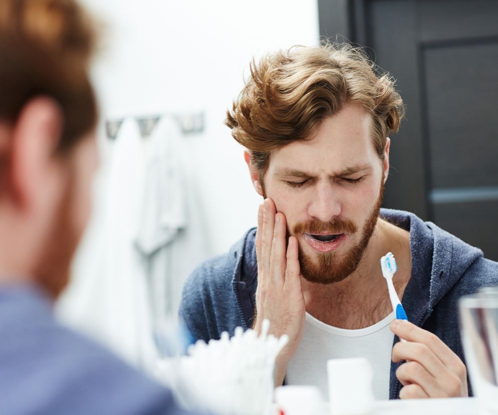 Zapalenie jamy ustnej - przyczyny, objawy, leczenie