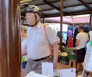 Korwin-Mikke na zakupach