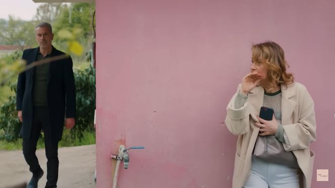 Feraye przyłapie Bülenta z Gönül! Czy to definitywny koniec ich małżeństwa?