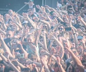Sosnowiec Fun Festival. Publiczność szaleje przed sceną