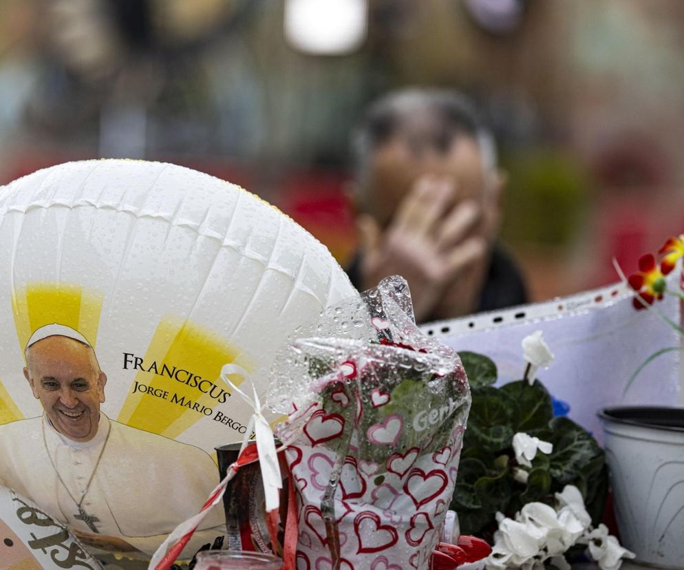 Watykan/ Dalsza lekka poprawa stanu zdrowia papieża (opis)