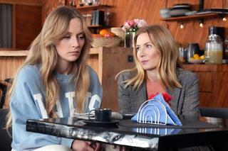 Barwy szczęścia odc. 3002. Dominika (Karolina Chapko), Renata (Anna Mrozowska)