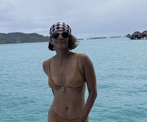 Halle Berry ma 59 lat i pokazała się w bikini. Wszystkim opadły szczęki!