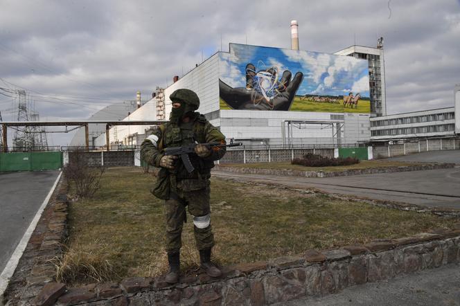 Rosjanie okupujący Czarnobyl z chorobą popromienną. "Fizyka dotyczy każdego, niezależnie od pagonów"