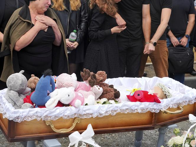 Ostatnie pożegnanie 4-letniej Lizy zabitej w Winnicy. "Zło nie może zwyciężyć"