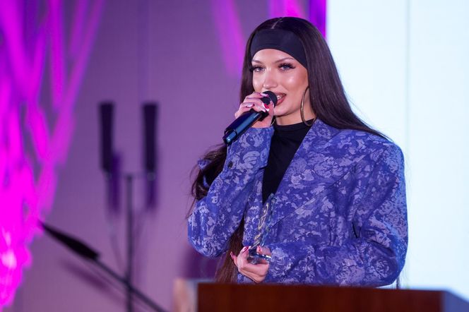 Niewiarygodne, co Viki Gabor zrobiła podczas występu! Myślałam, że to Fagata