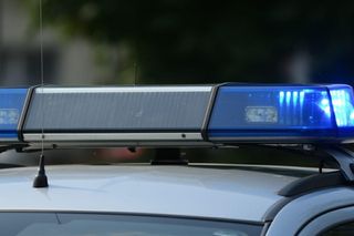 Pomorskie. 68-latek usłyszłał zarzuty za atak na 12-latkę. Szarpał ją, przytulał i całował wbrew woli