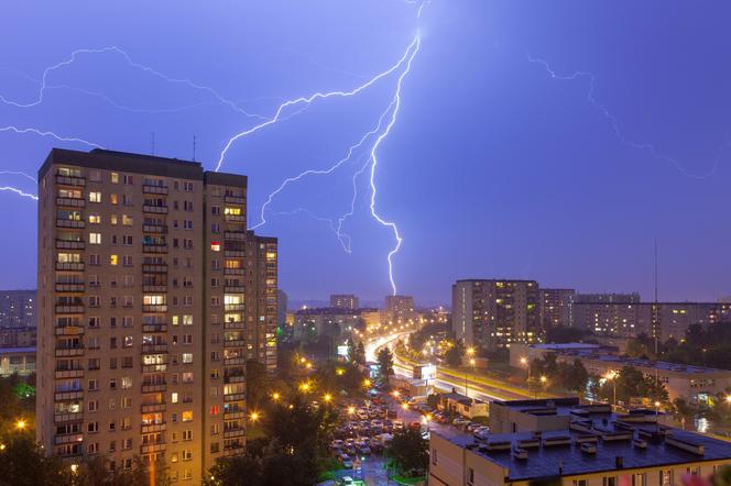 Pogoda w Polsce 2021: ATAK chłodu, grad i burze zaskoczeniem! Gdzie i kiedy najgorzej?