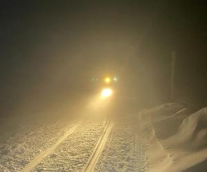 Turyści utknęli w rejonie Śnieżnych Kotłów. Na pomoc ruszyli goprowcy