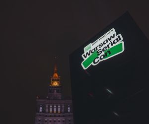 Od wciągających śledztw i politycznych intryg, po opowieści kulinarne, które rozbudzają apetyt na więcej. BNP Paribas Warsaw SerialCon 2025 ogłasza sekcje programowe! 