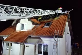 Duże straty po pożarze domu jednorodzinnego w Lasocicach koło Leszna