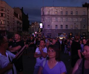 Pierwszy dzień Dni Bytomia 2025 przyciągnął tłumy. Na scenie wystąpił m.in. zespół Piersi