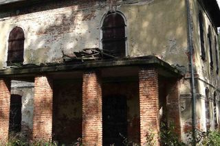 Dwór Reyów w Sieciechowicach przed renowacją