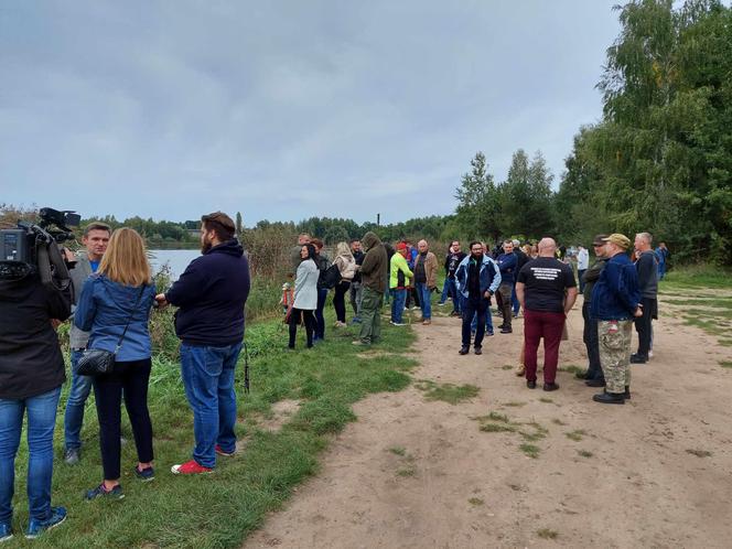 Poszukiwania wagoników zabytkowej kolejki w Starachowicach