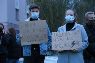 Kalisz: manifestacja na głównych ulicach miasta i pod kurią