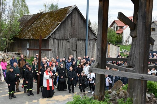 Droga krzyżowa Nowa Słupia - Święty Krzyż. 18 kwietnia 2025