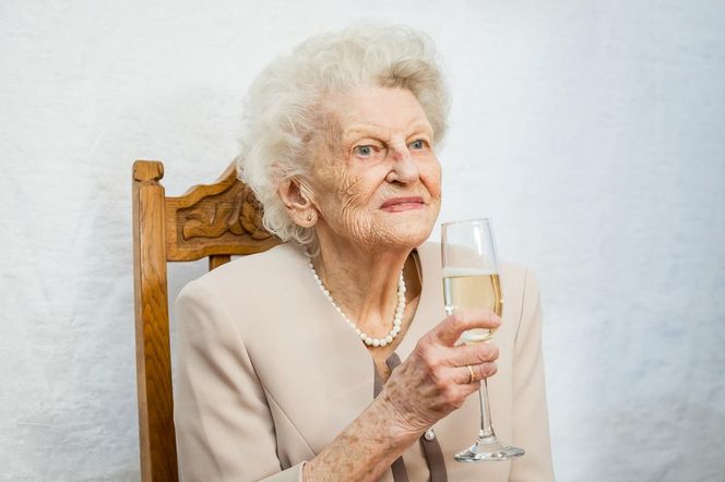 Zwiedziła pół Europy! Pani Genowefa skończyła właśnie 100 lat i czerpie z życia garściami