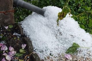 Gwałtowne burze przetaczają się przez Dolny Śląsk. Grad i utrudnienia na A4 