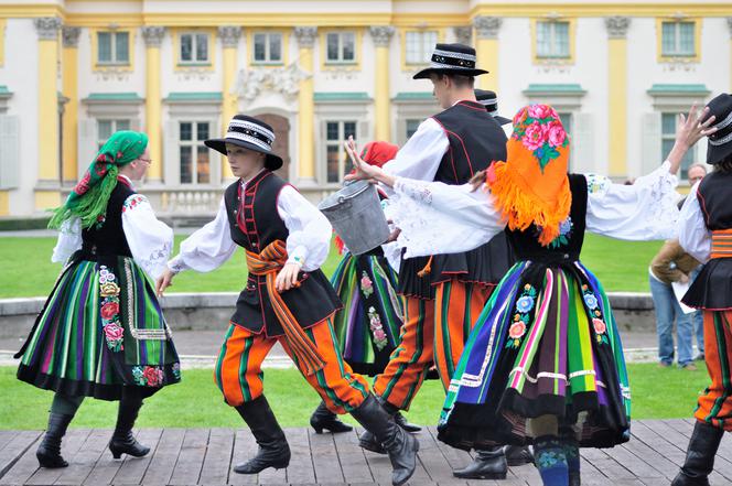 Śmigus-dyngus albo lany poniedziałek. Skąd wziął się ten zwyczaj wielkanocny?