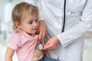 To najczęstsze objawy u dzieci. Początek października obfituje w te infekcje