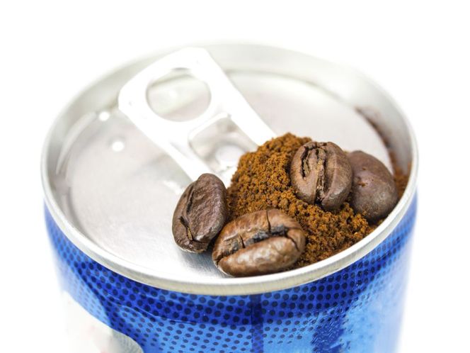 Napoje energetyczne (energetyzujące) - skład i właściwości. Czy energetyki szkodzą?