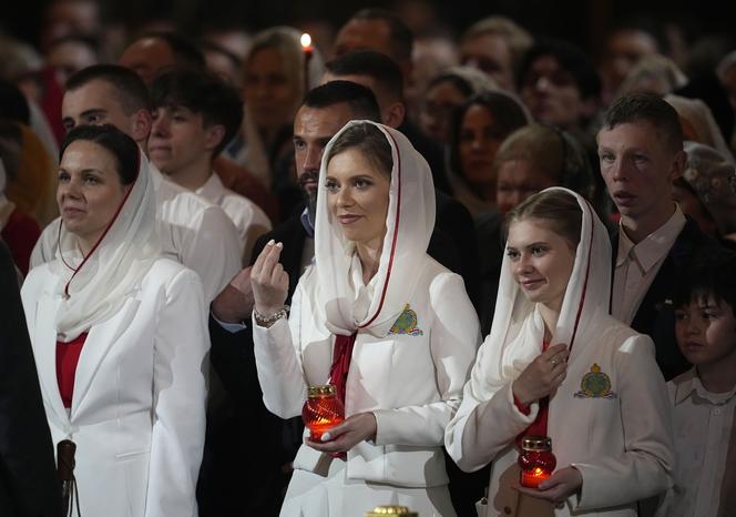 Putin celebruje Wielkanoc. Poszedł na mszę