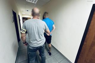 Policjanci zatrzymali szajkę oszustów. Oszukali seniorkę na 150 tys. zł metoda „na lekarza”
