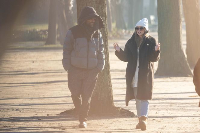 Agnieszka Kaczorowska i Marcin Rogacewicz  na spacerze