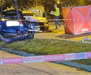 W wypadku na ul. Warszawskiej jedna osoba zginęła na miejscu. Łącznie pięć zostało przetransportowanych do szpitala