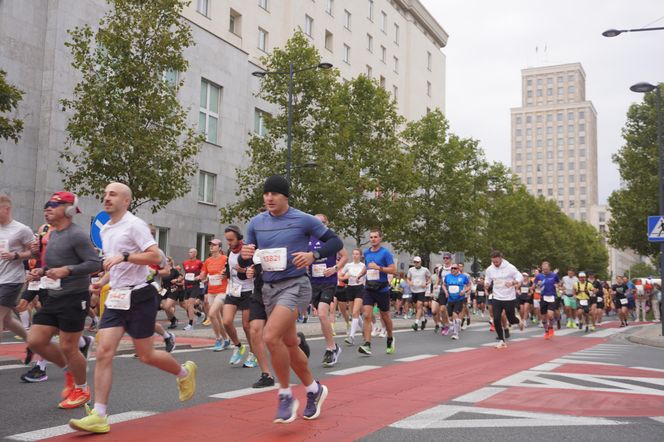 Uczestnicy Maratonu Warszawskiego 2025