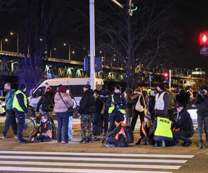 Blokada Ostatniego Pokolenia na Wisłostradzie (13.12.2024)