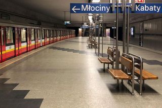 Niezwykły eksperyment społeczny w warszawskim metrze. Każdy może wziąć w nim udział