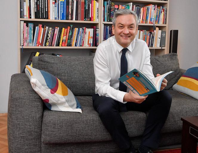 Tak urządzili się w mieszkaniu Biedroń i jego partner Śmiszek! Mamy zdjęcia! Jest klimacik...