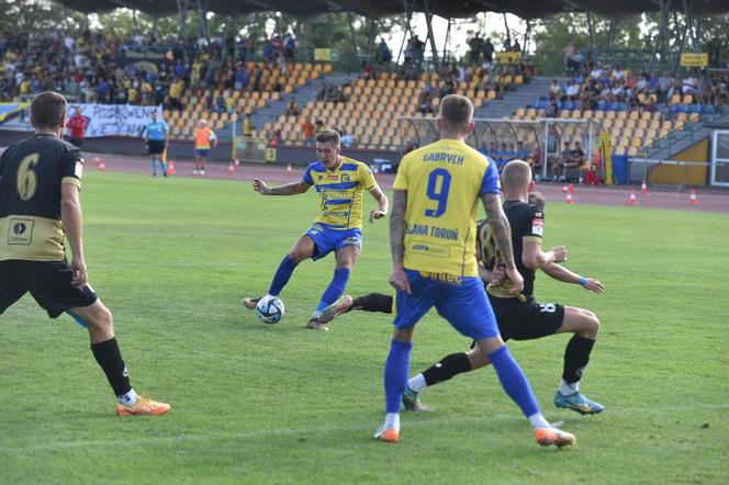 Elana Toruń - Pogoń Nowe Skalmierzyce 1:0, zdjęcia z meczu na Stadionie im. Grzegorza Duneckiego