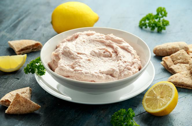 Tarama: przepis na grecką pastę z ikry rybiej i ziemniaków