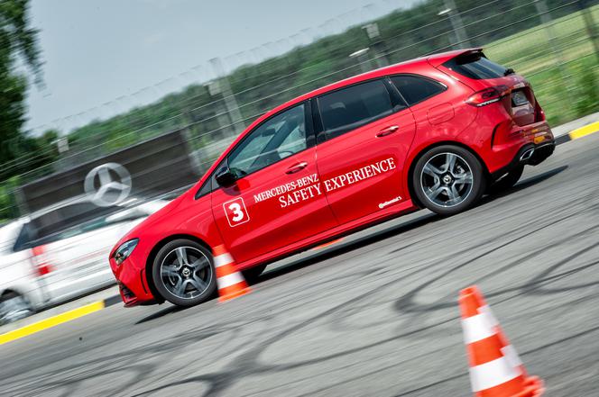 Mercedes-Benz Safety Experience 2019