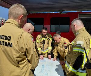 Pożar w Kawlach. Trwają poszukiwania zaginionego strażaka