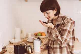 Zaburzenia węchu i smaku? To nie musi być infekcja, tylko niedobór ważnego pierwiastka