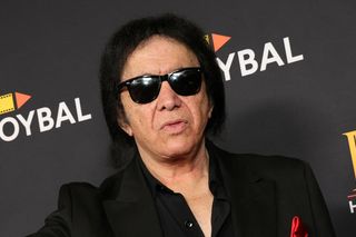Gene Simmons (Kiss) miał wypadek samochodowy. Basista zabrał głos