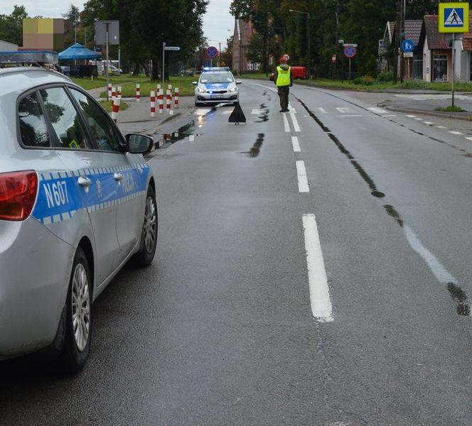 Malbork. 17-latka potrącona na pasach, kierująca uciekła. Wideo przyprawia o dreszcze