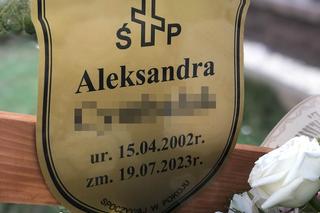 Grób Oli utonął w kwiatach. Tak bliscy pożegnali ukochaną Ksandrę