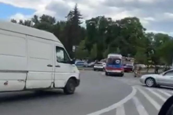 Zdarzenie drogowe w Tarnowskich Górach. 51-latek zasłabł za kierownicą?