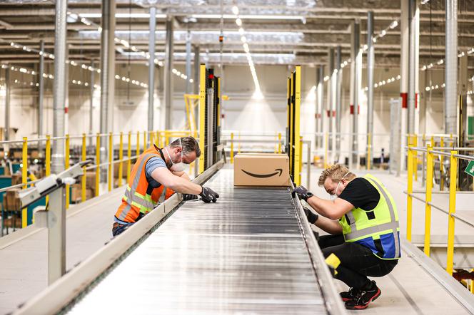 Amazon szuka ludzi do pracy. Gigant e-commerce zatrudni w Polsce ponad 2 tys. osób