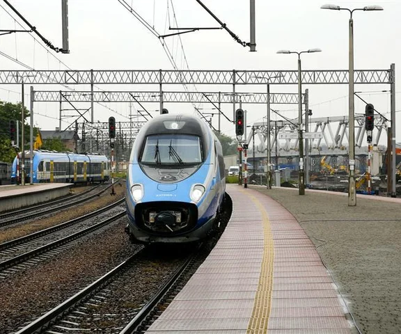 Podróż Pendolino za złotówkę. Sprawdź, kto skorzysta z wyjątkowej promocji PKP Intercity 