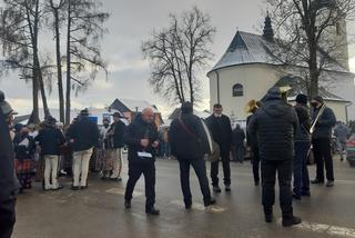 Pogrzeb nastolatków z Nowej Białej. Zginęli tragicznie w Sylwestra