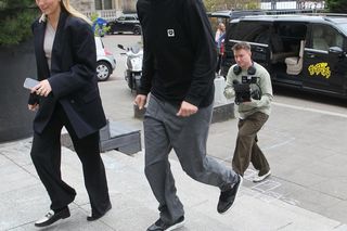 Szczęsny biegnie na premierę filmu