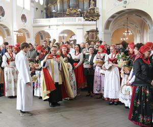 Święcenie pokarmów na Nikiszowcu