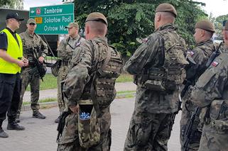 W zabezpieczeniu terenu pomagali żołnierze WOT