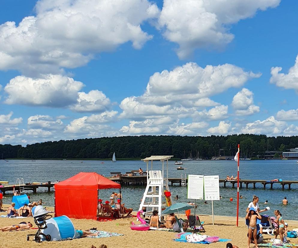 Gdzie nad jezioro w Olsztynie w wakacje 2023? Ruszają strzeżone kąpieliska